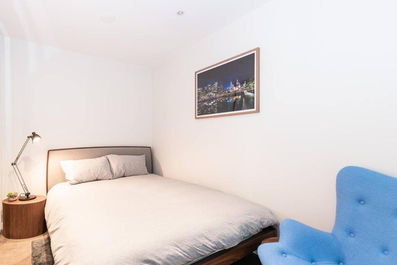 Elevated Elegance In The City's Chic Paris End