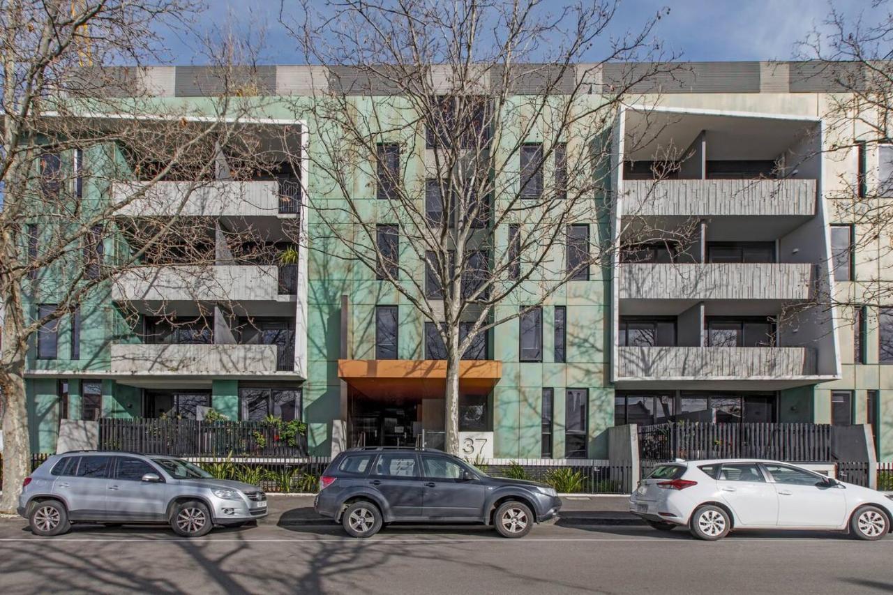 Apartment Contemporary Comfort Between Fitzroy And Carlton Melbourne