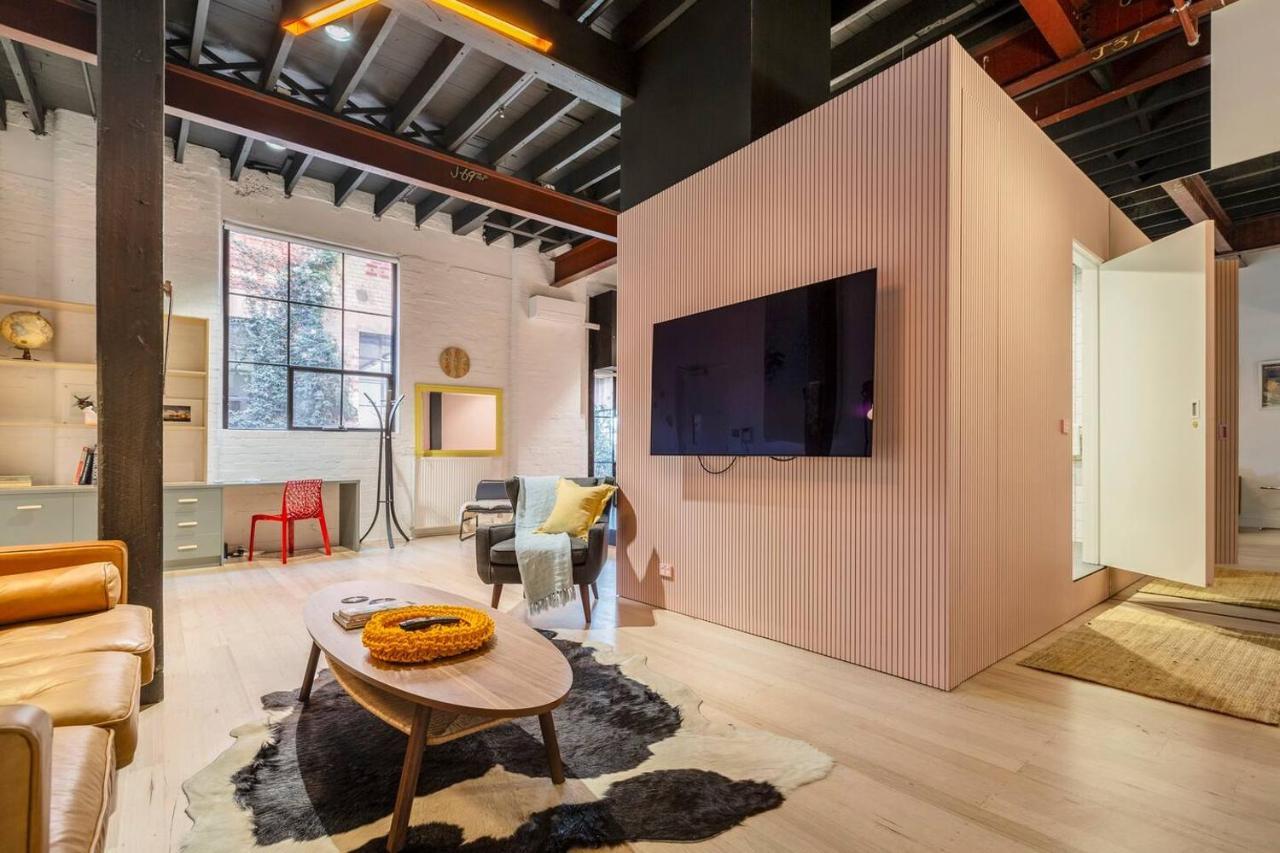 Fitzroy Thrills In Macrobertson Factory Conversion Apartment Melbourne