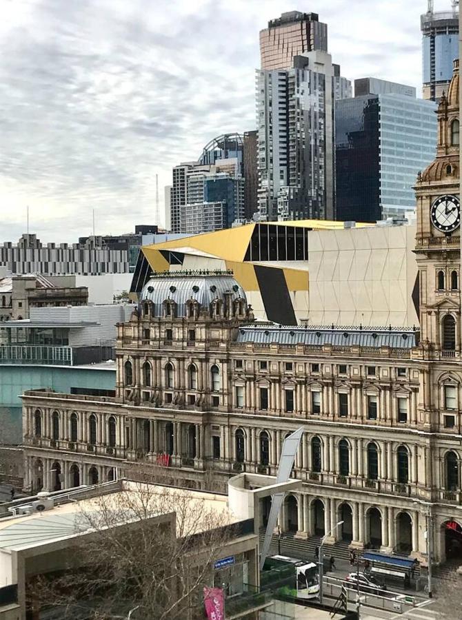 Metropolis Icon - Bourke Street Heritage Hideaway Apartment Melbourne