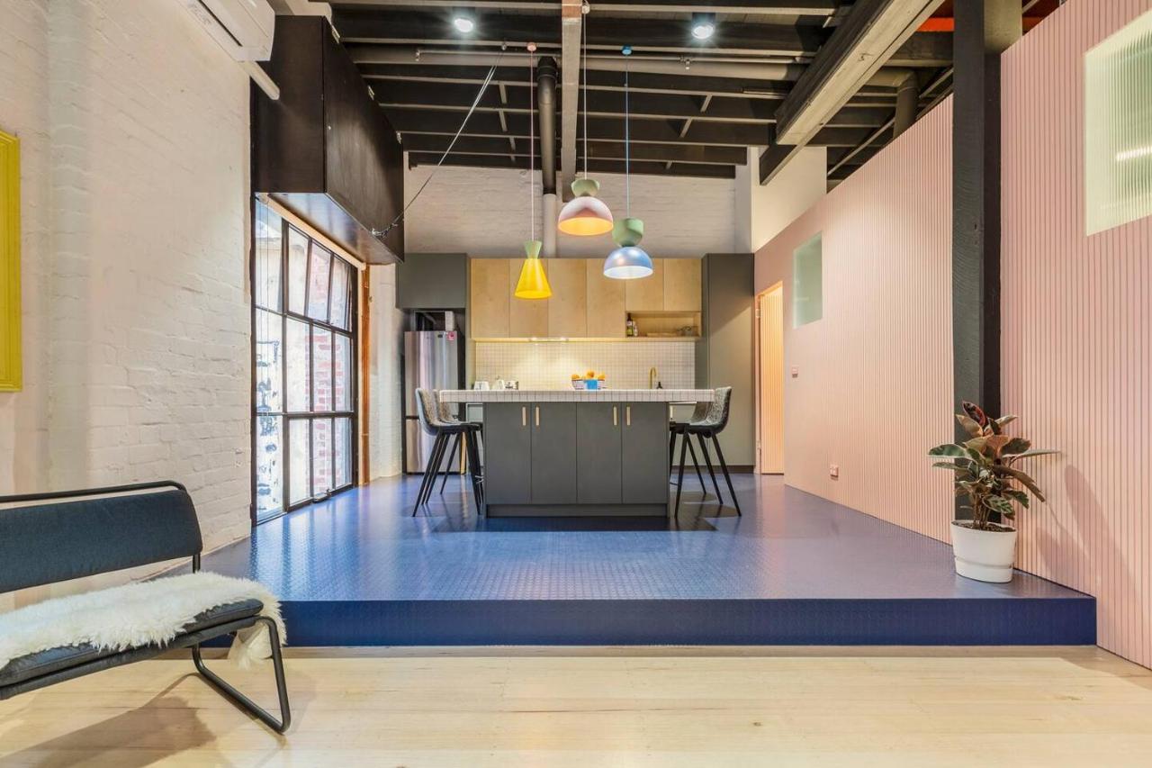 Apartment Fitzroy Thrills In Macrobertson Factory Conversion *