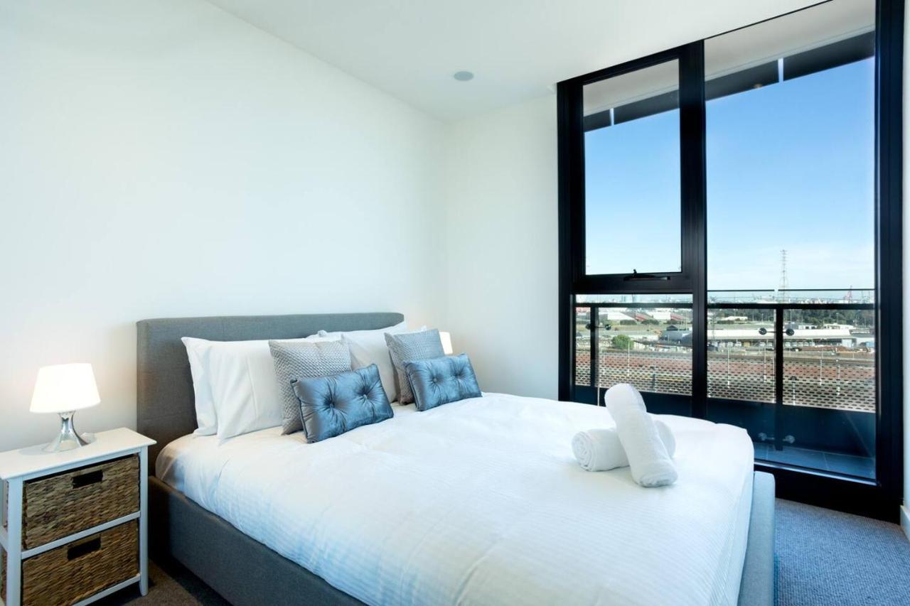 Well-connected North Escape With Balcony Apartment