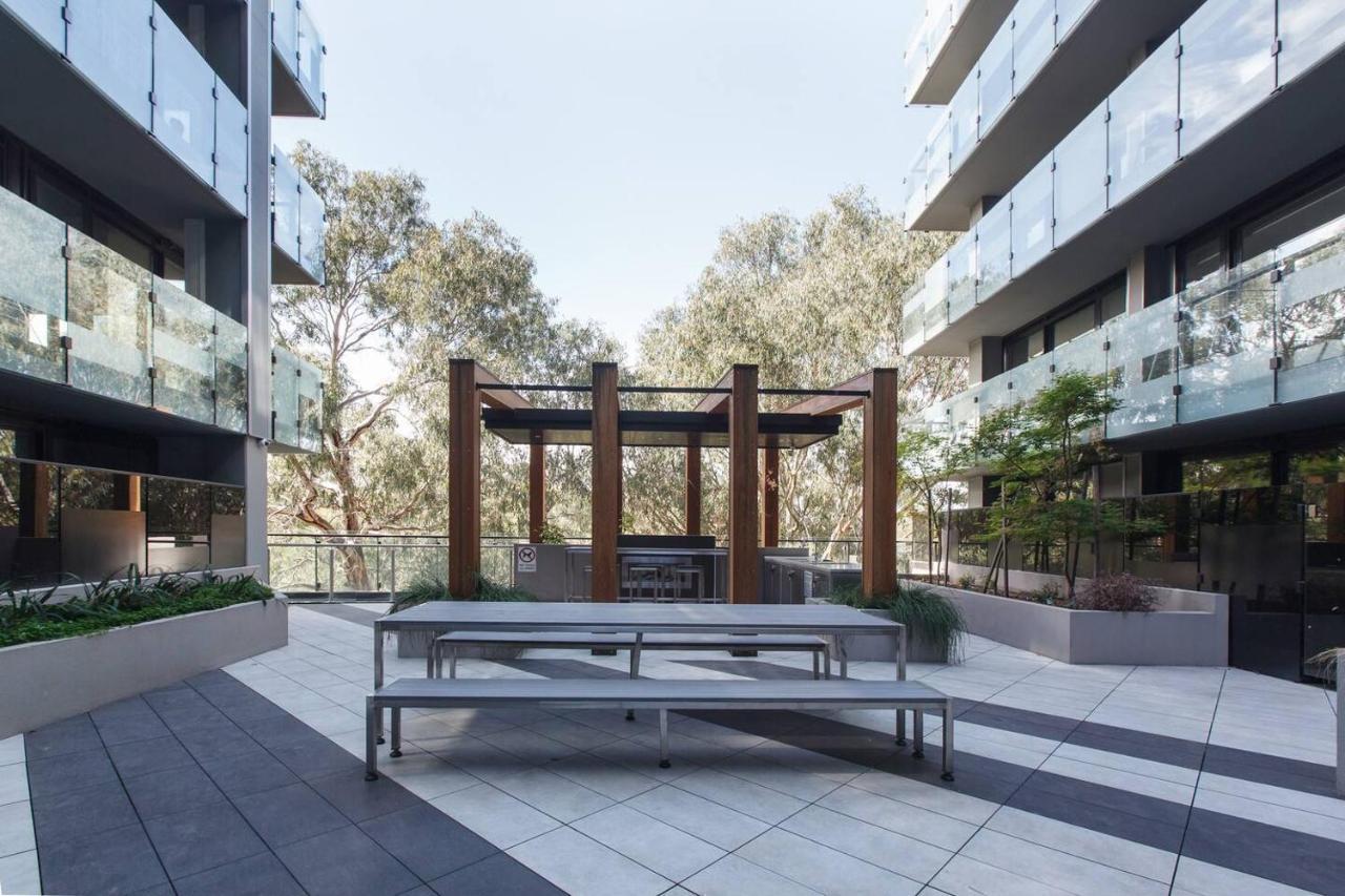 Modern And Cosy Parkland Retreat Near Yarra River Melbourne