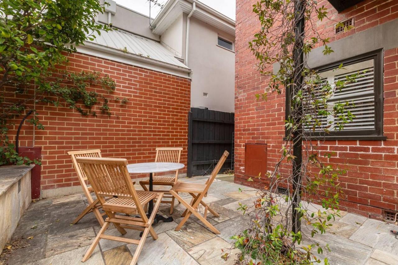 'the Chatsworth' Chic Urban Living Near High St Holiday home *