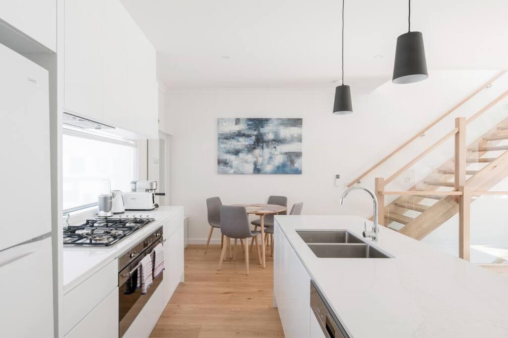 Perfect Port Townhouse *