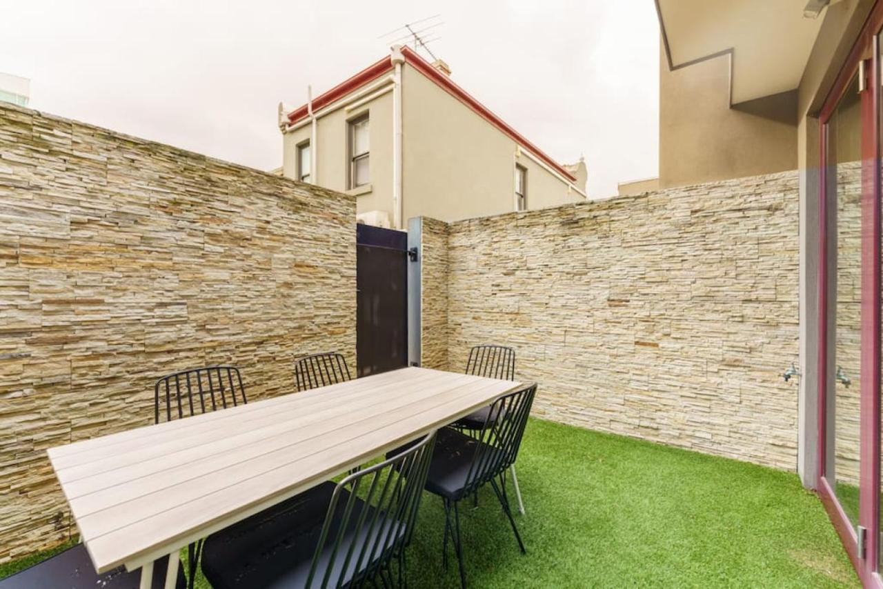 Holiday home Farrah Designer Three Bedroom Carlton