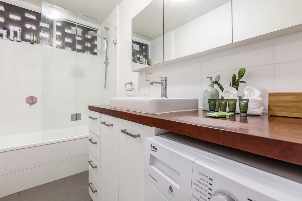 Apartment Tranquil Botanical - A Slice Of Riverside Paradise *