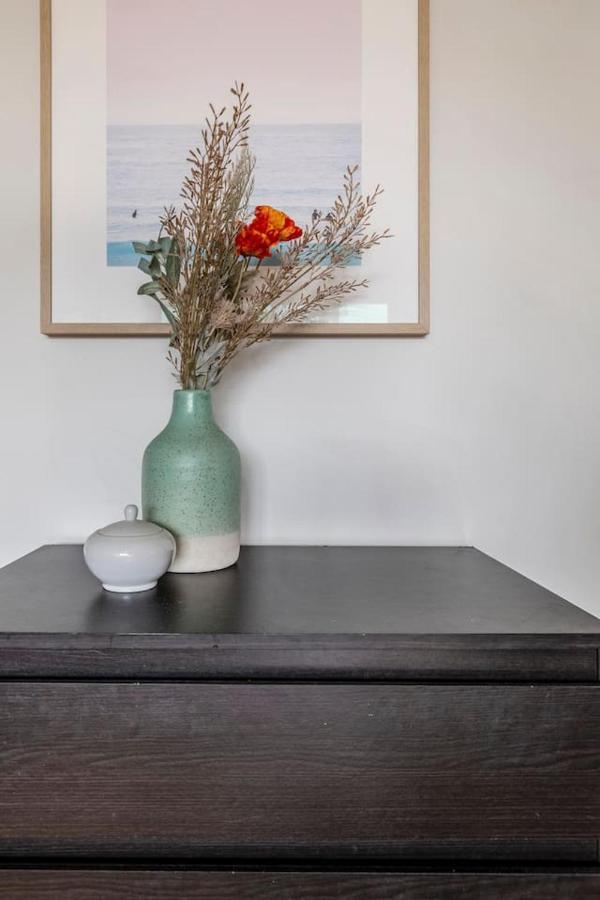 Tranquil Botanical - A Slice Of Riverside Paradise Apartment Melbourne