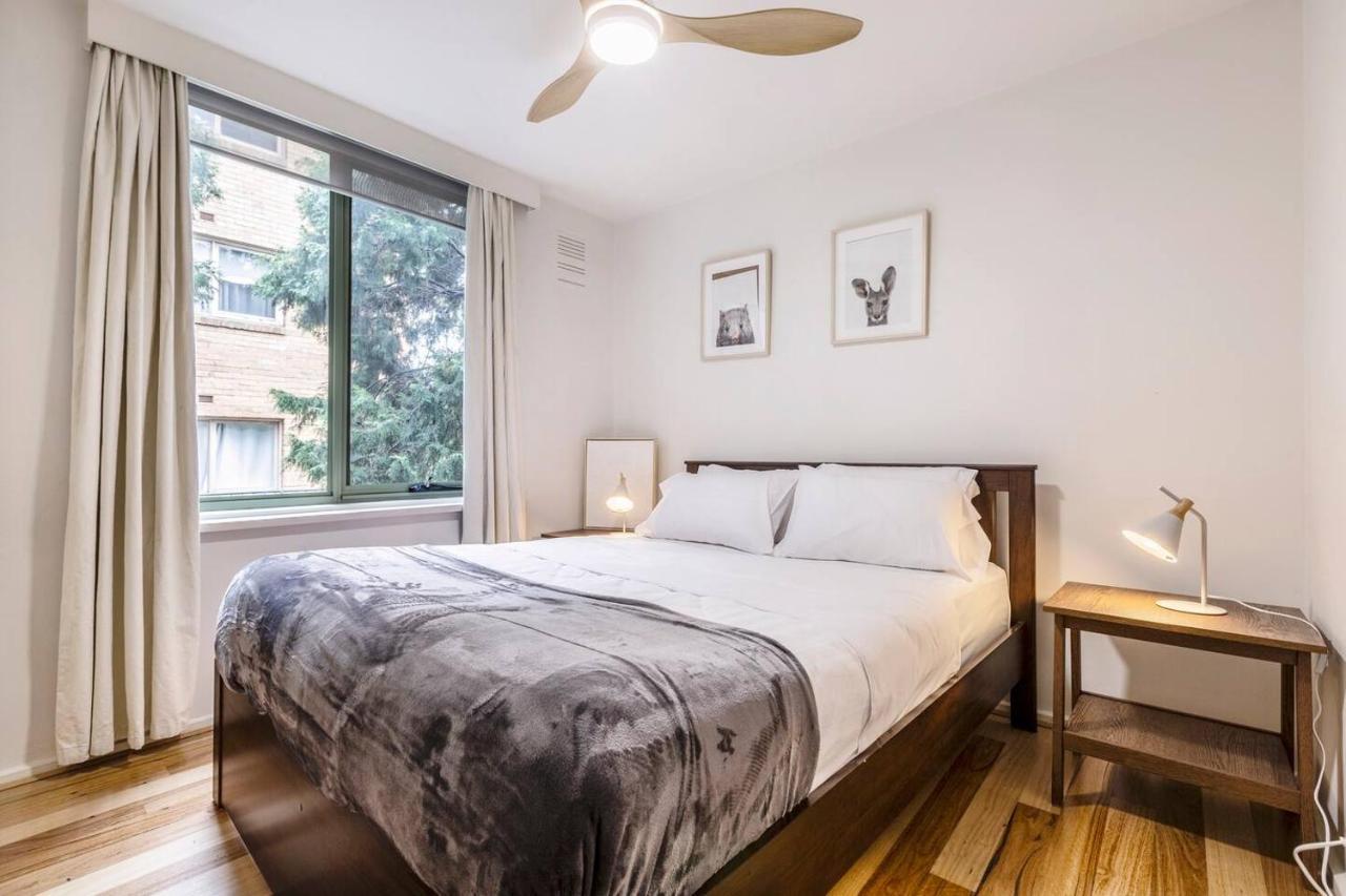 Tranquil Botanical - A Slice Of Riverside Paradise Apartment Melbourne