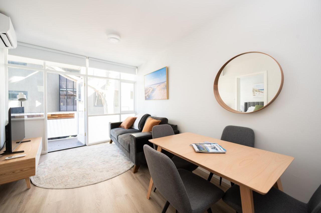 Apartment West St Kilda, Acland St, Luna Pk Car Melbourne
