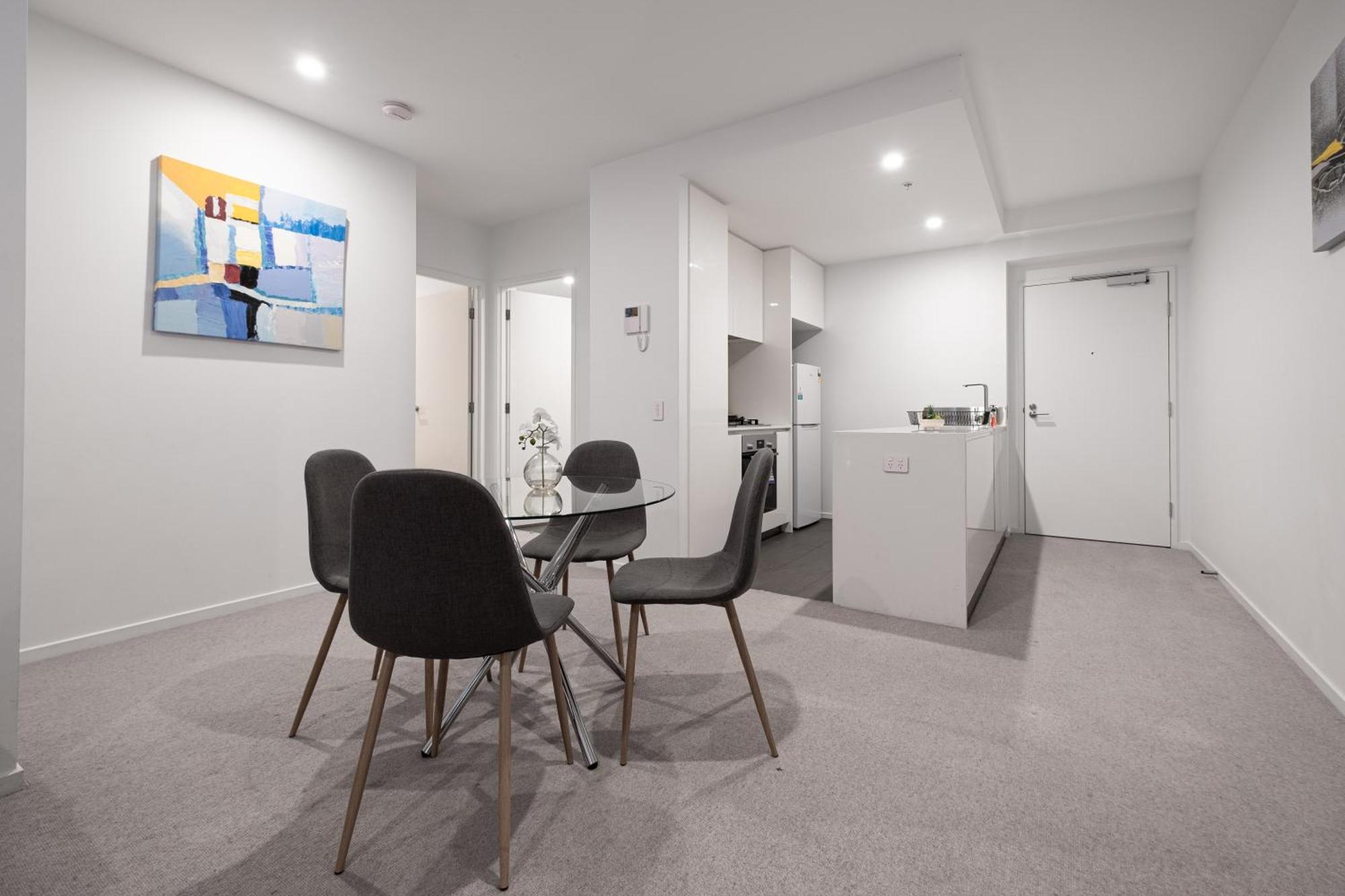 Apartment Panoramic Views 2br With Pool And Free Carpark