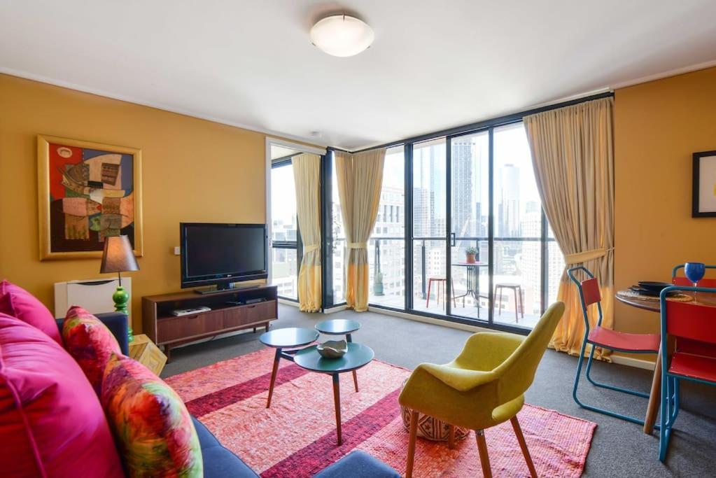 Amazing Colourful Pad With Style Facilities