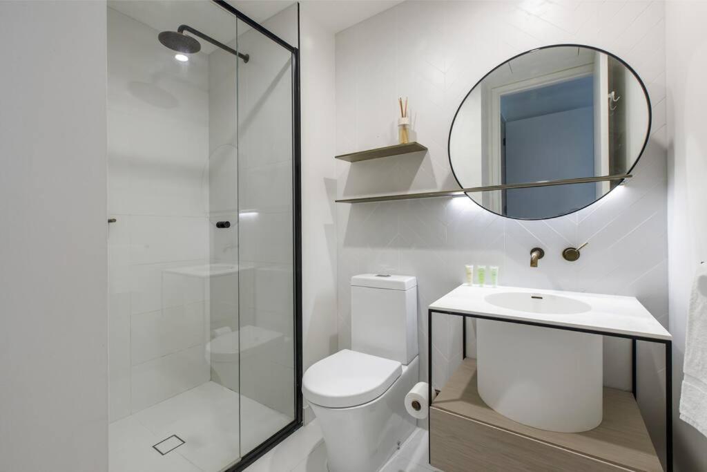 'the Inner Circle' Serene Balcony Abode On Cambridge * Melbourne