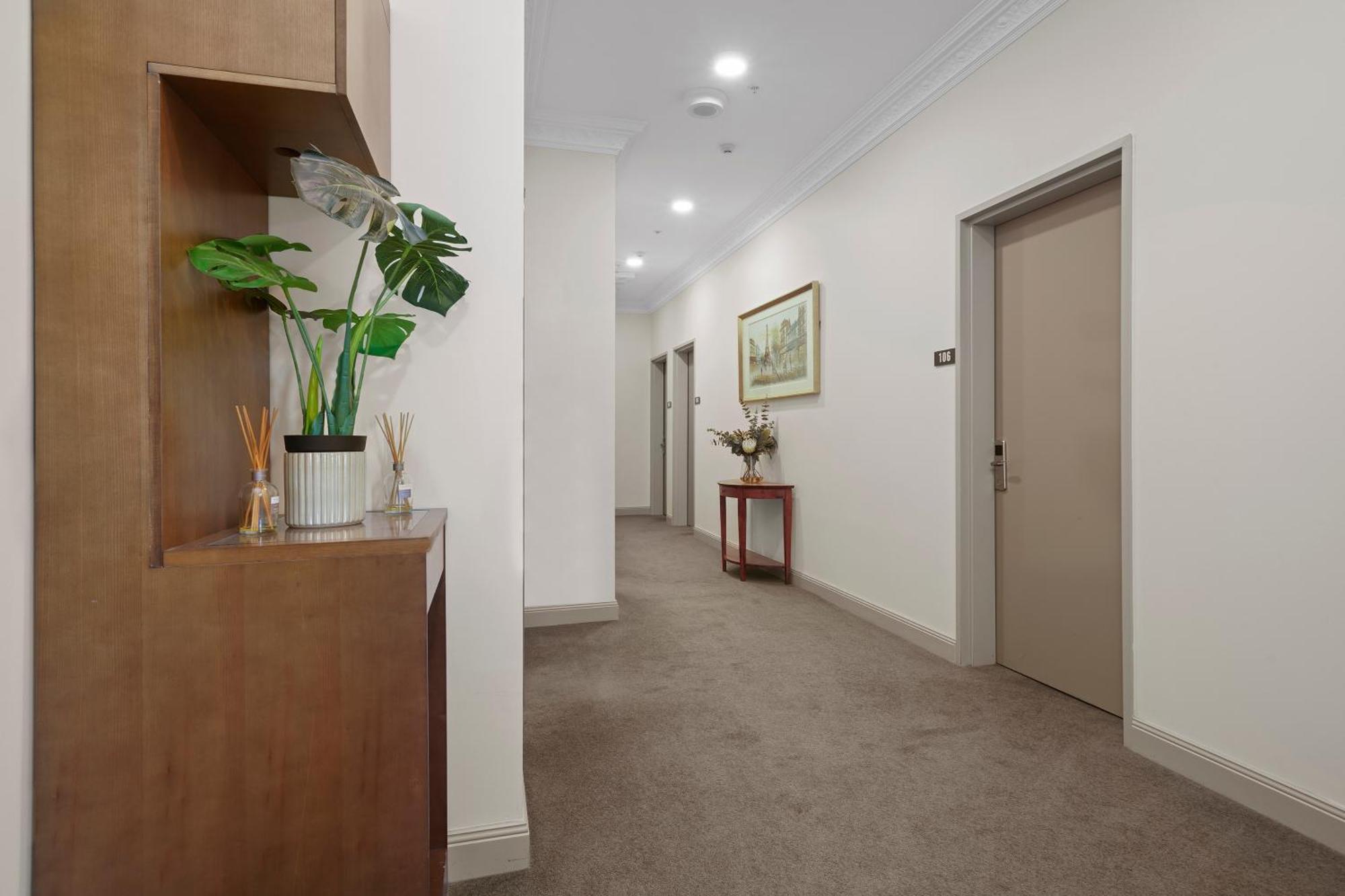 Clarendon 4* Melbourne