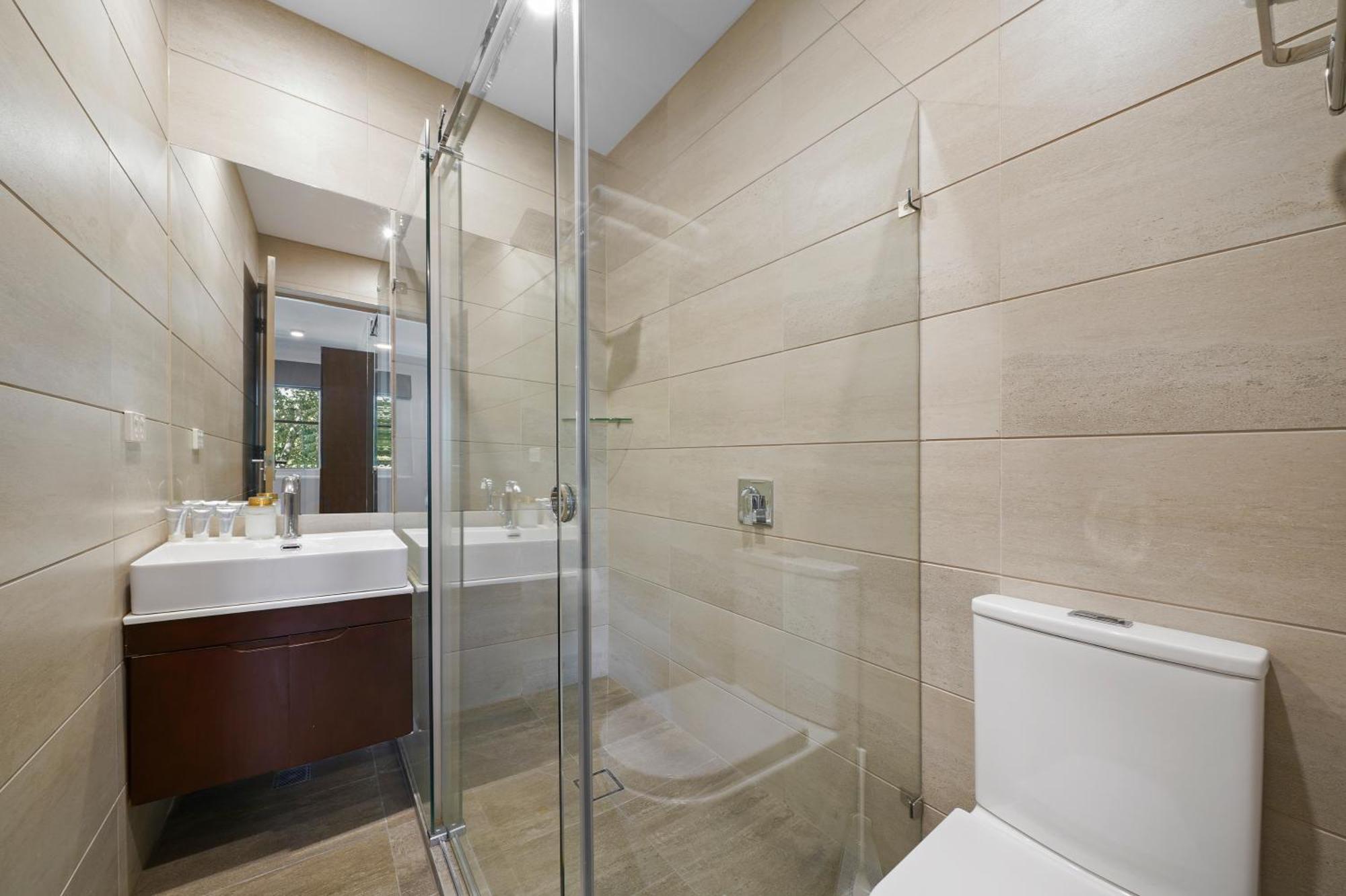 Hotel Clarendon Melbourne