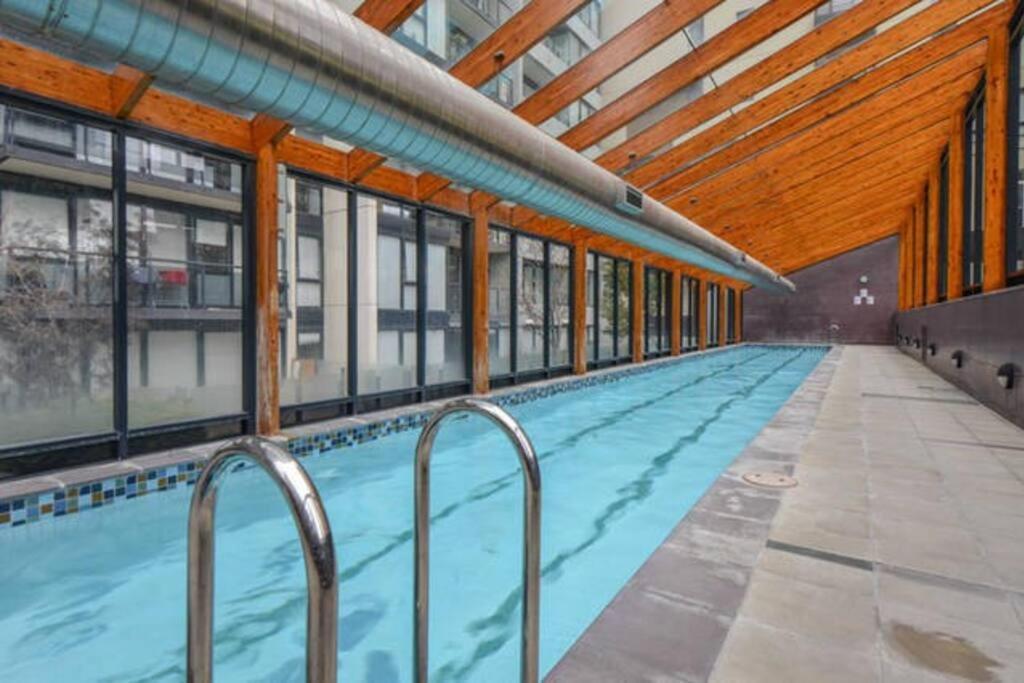 Amazing Colourful Pad With Style Facilities Melbourne