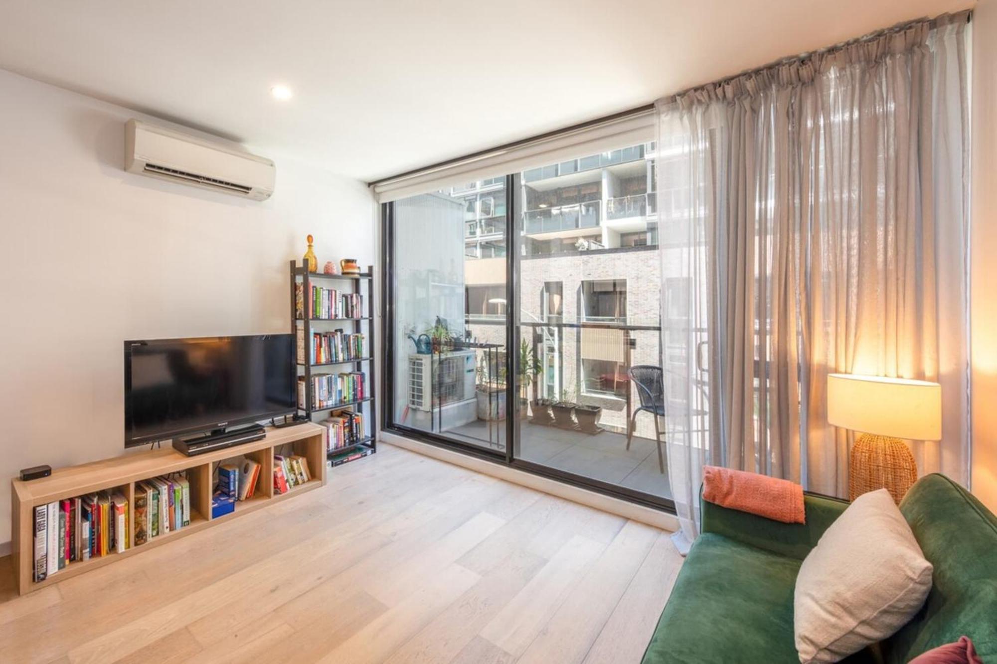 Apartment Charming 1-br Wpool & Gym -15 Mins From City! Melbourne