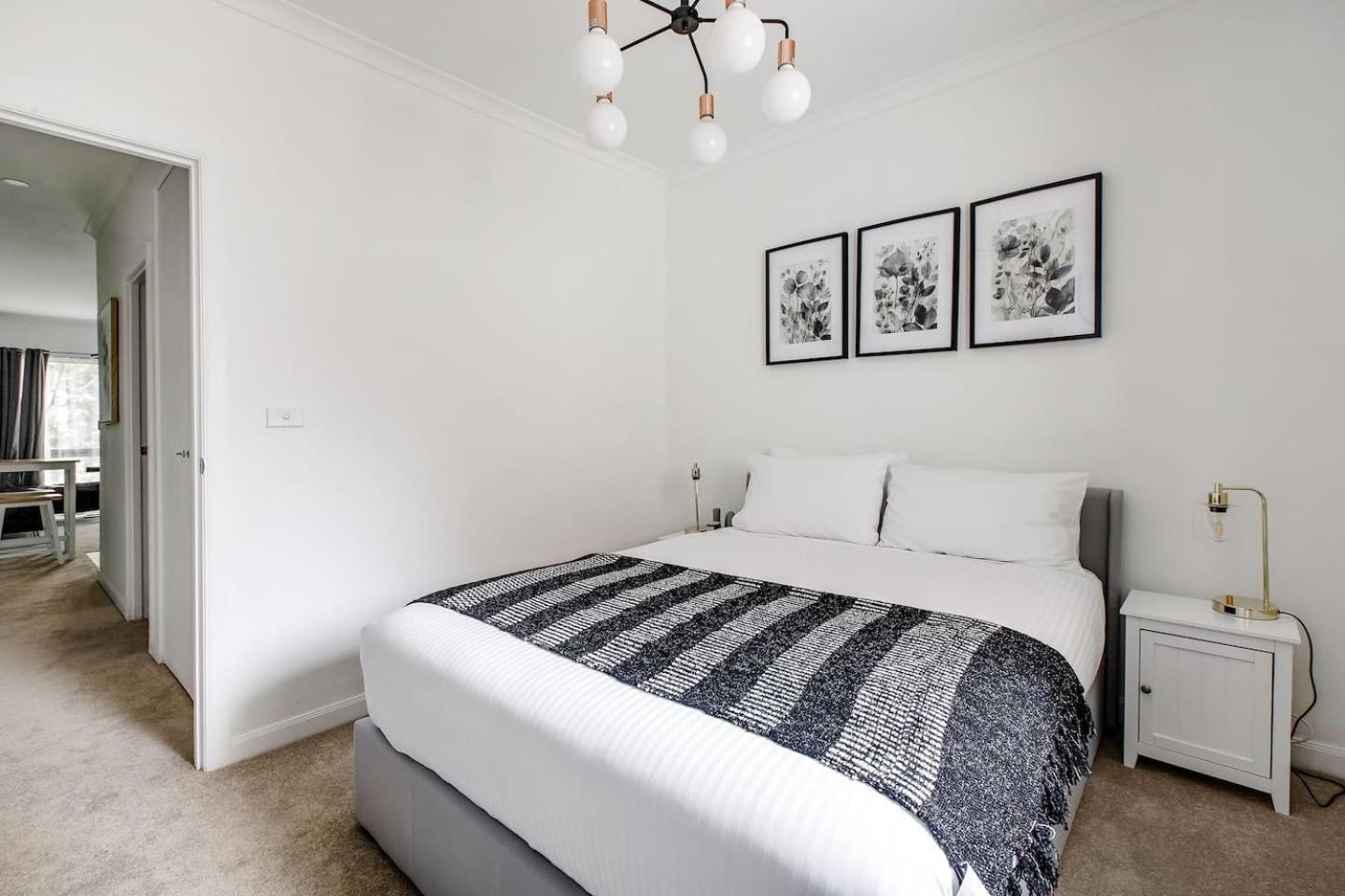 'flinders Lane Flair' Compact City-centre Comforts * Melbourne