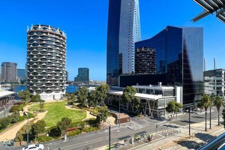 Luxury 4b Docklands Penthouse Water Views * Melbourne