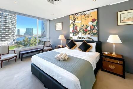 Luxury 4b Docklands Penthouse Water Views Melbourne