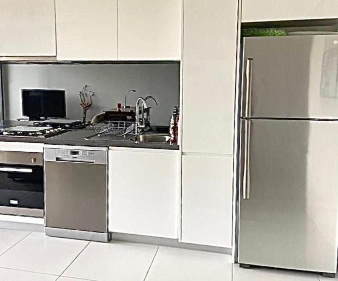 Apartment Skyline In Maribyrnong Melbourne