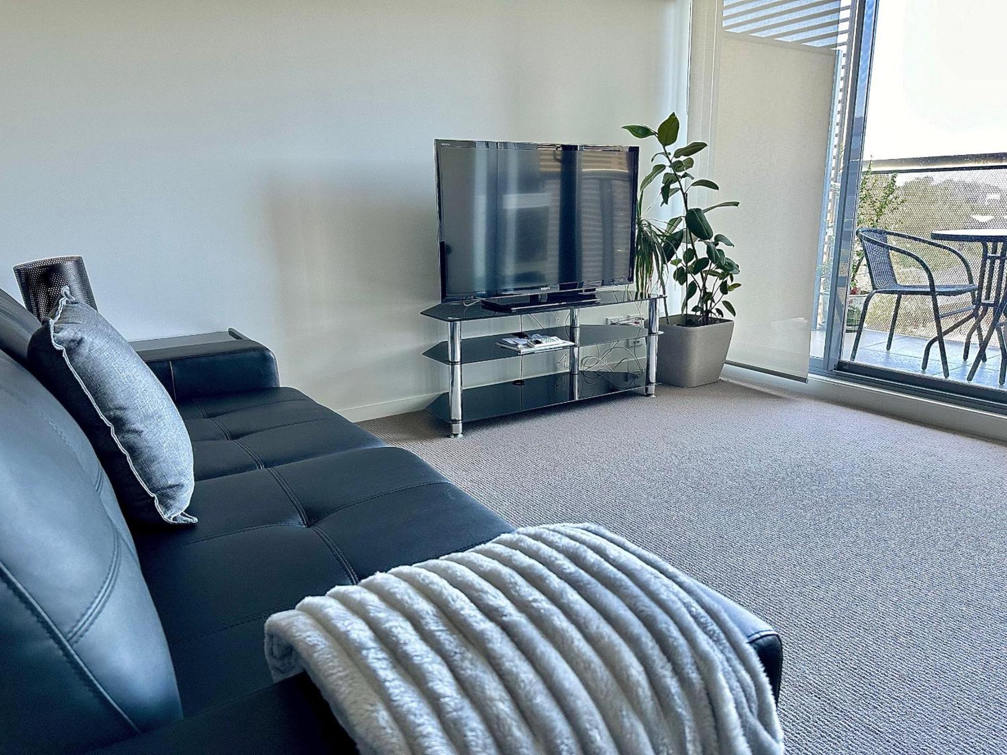 Skyline In Maribyrnong Apartment