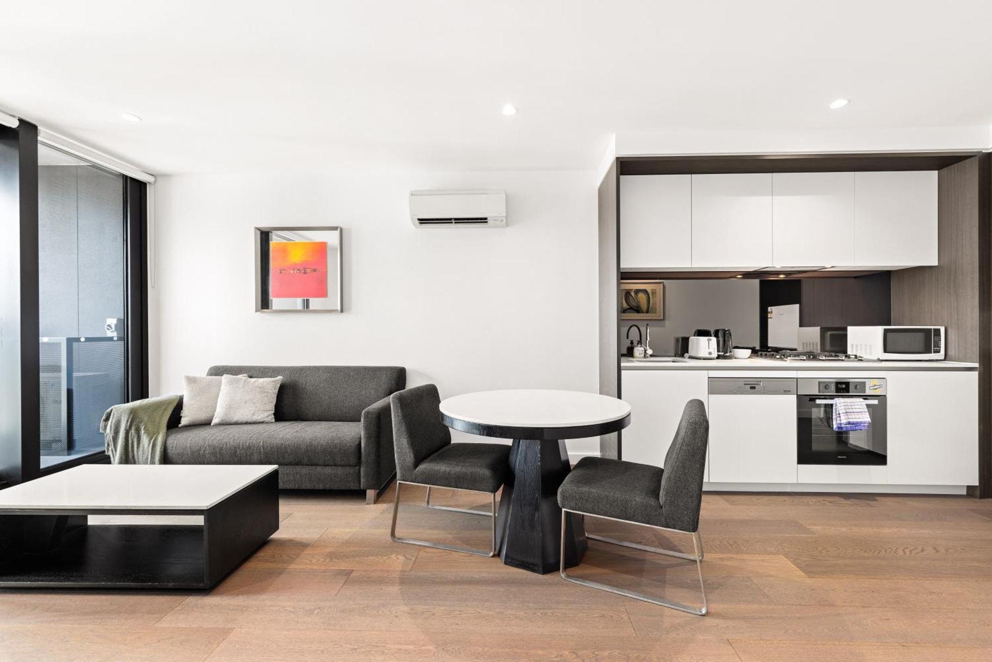 Convenient One Bedroom In Docklands *