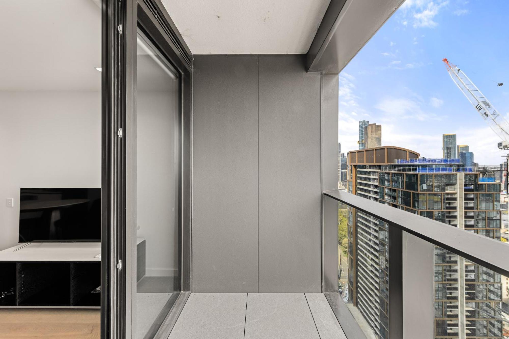 Convenient One Bedroom In Docklands