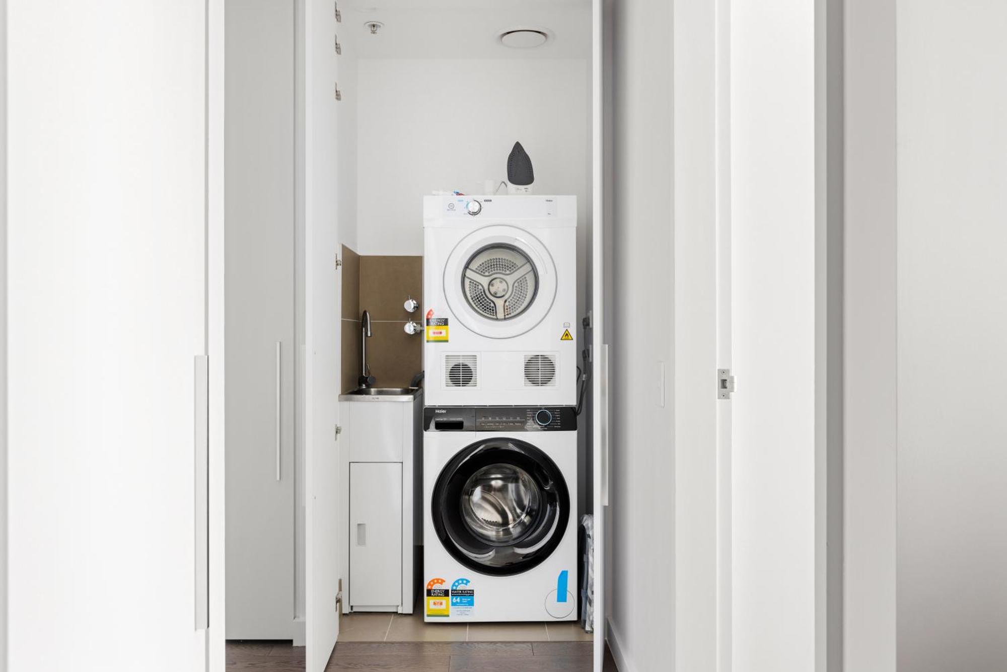 Convenient One Bedroom In Docklands * Melbourne