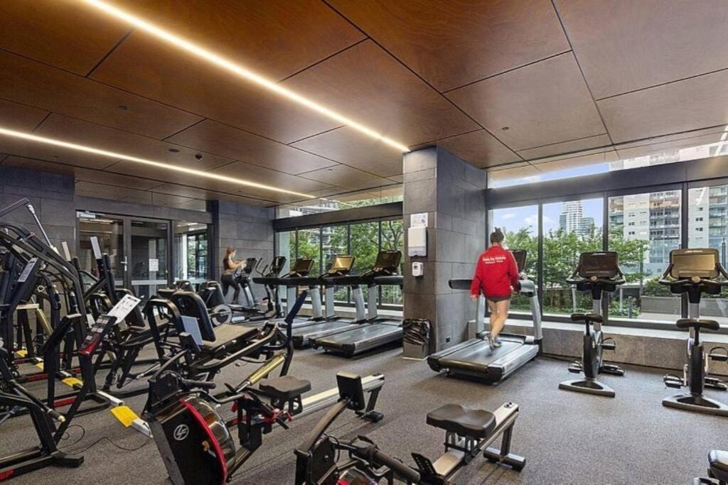 Apartment Glamorous 2bdr In Cbd