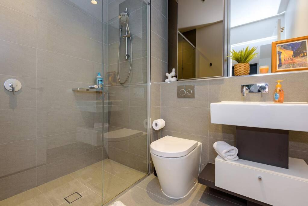 Apartment Glamorous 2bdr In Cbd