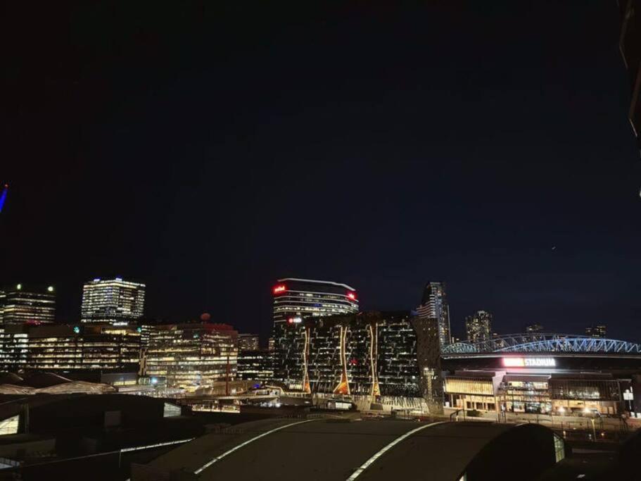 Glamorous 2bdr In Cbd Apartment