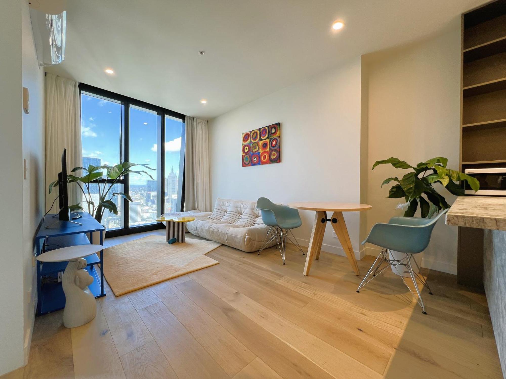 1 Brm 1 Study, Southern Cross, Garden View, Lvl 45 *