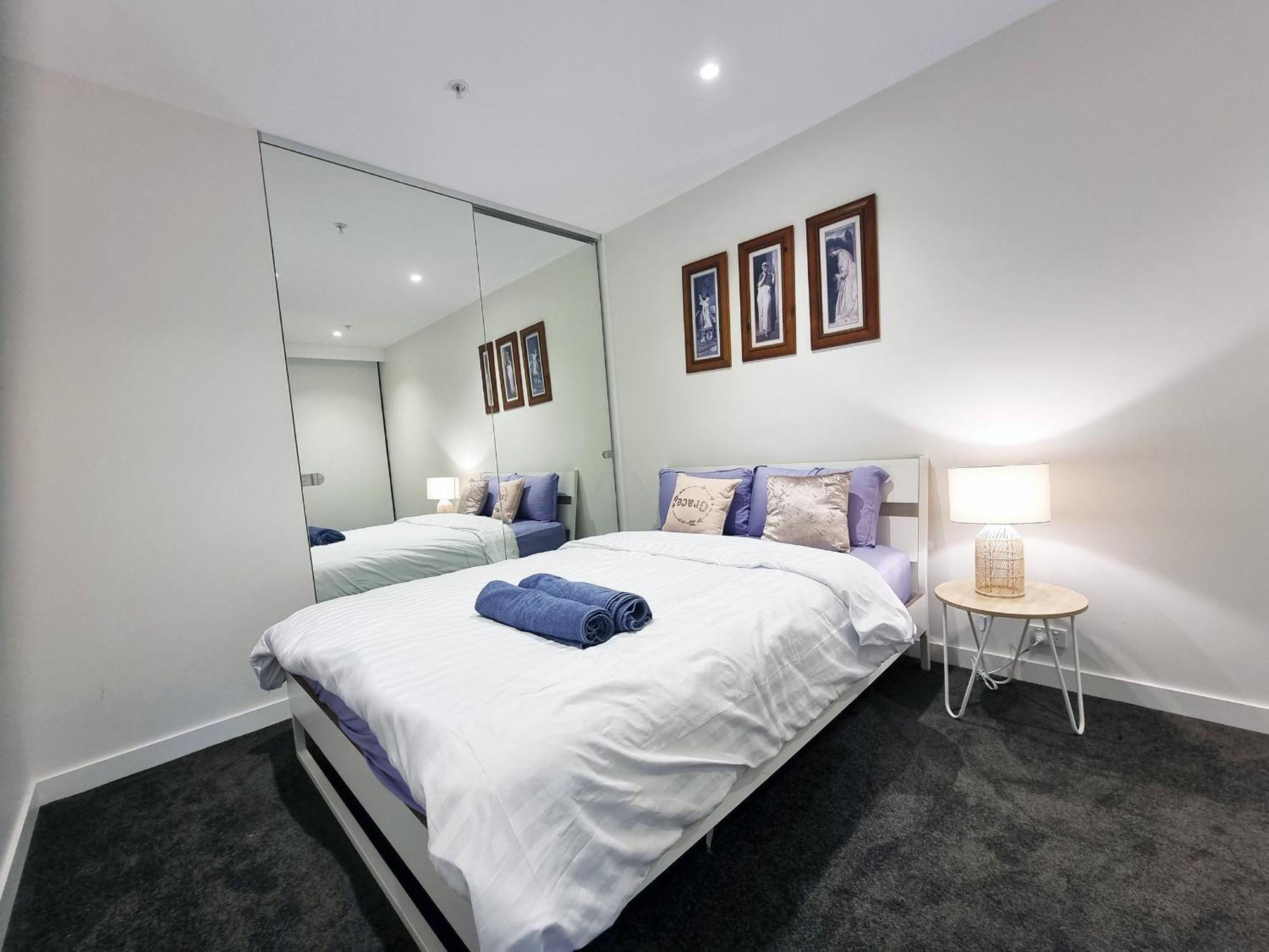 Southbank Modern Apartment