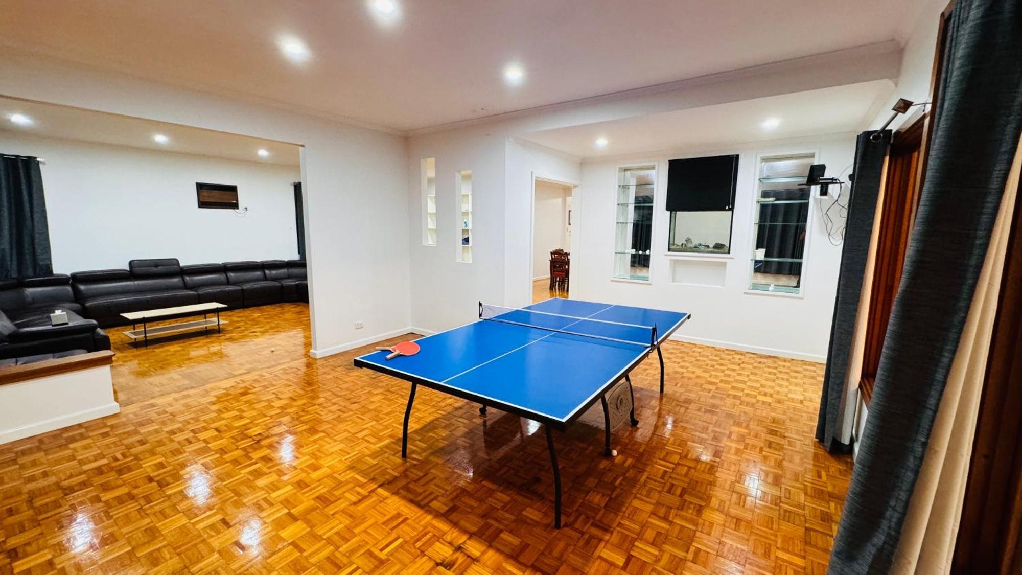 Luxury 5 Bedrooms, Pool, Quiet Villa