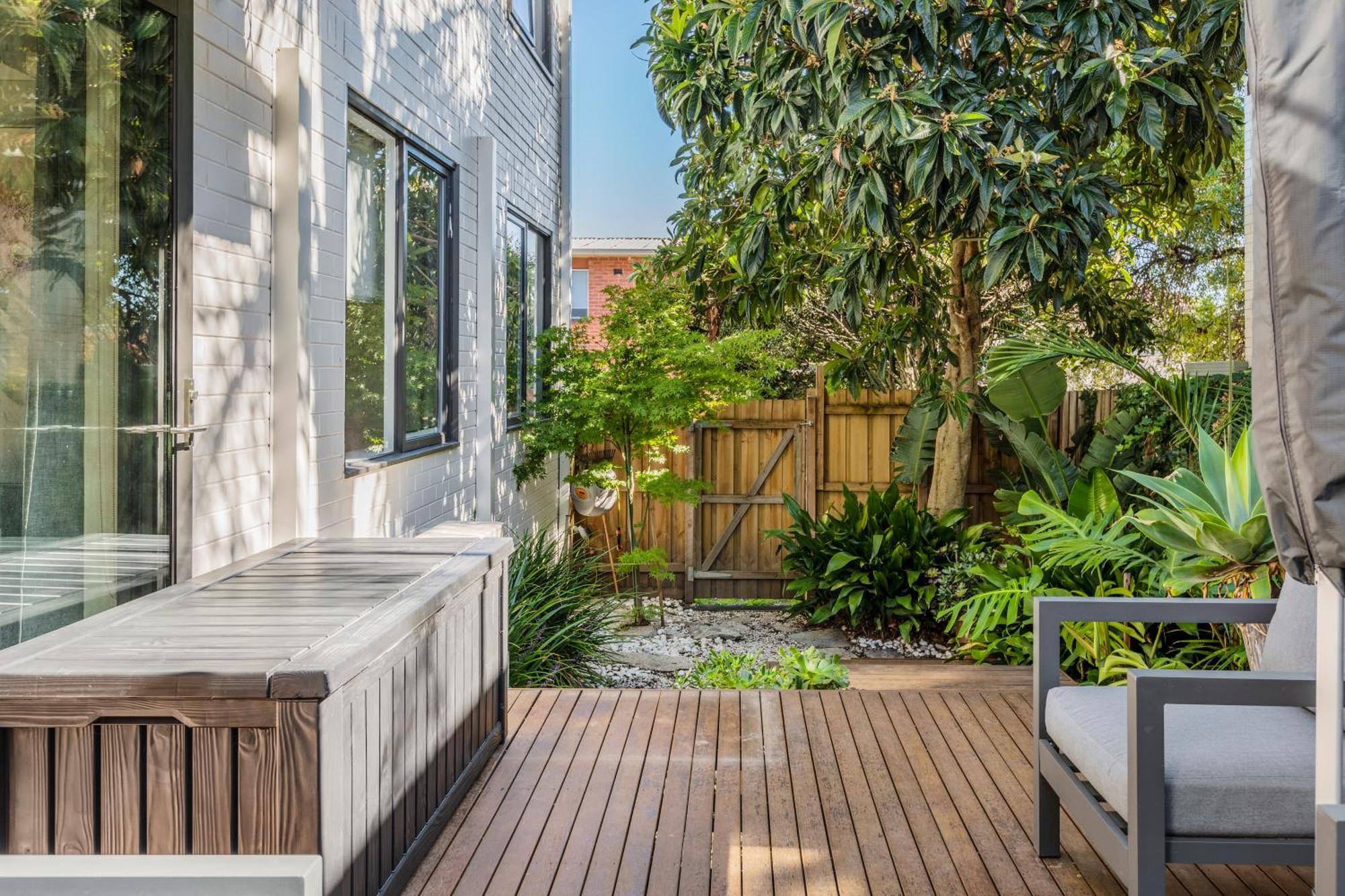 Urban - Stylish Courtyard Haven Off Malvern Rd *