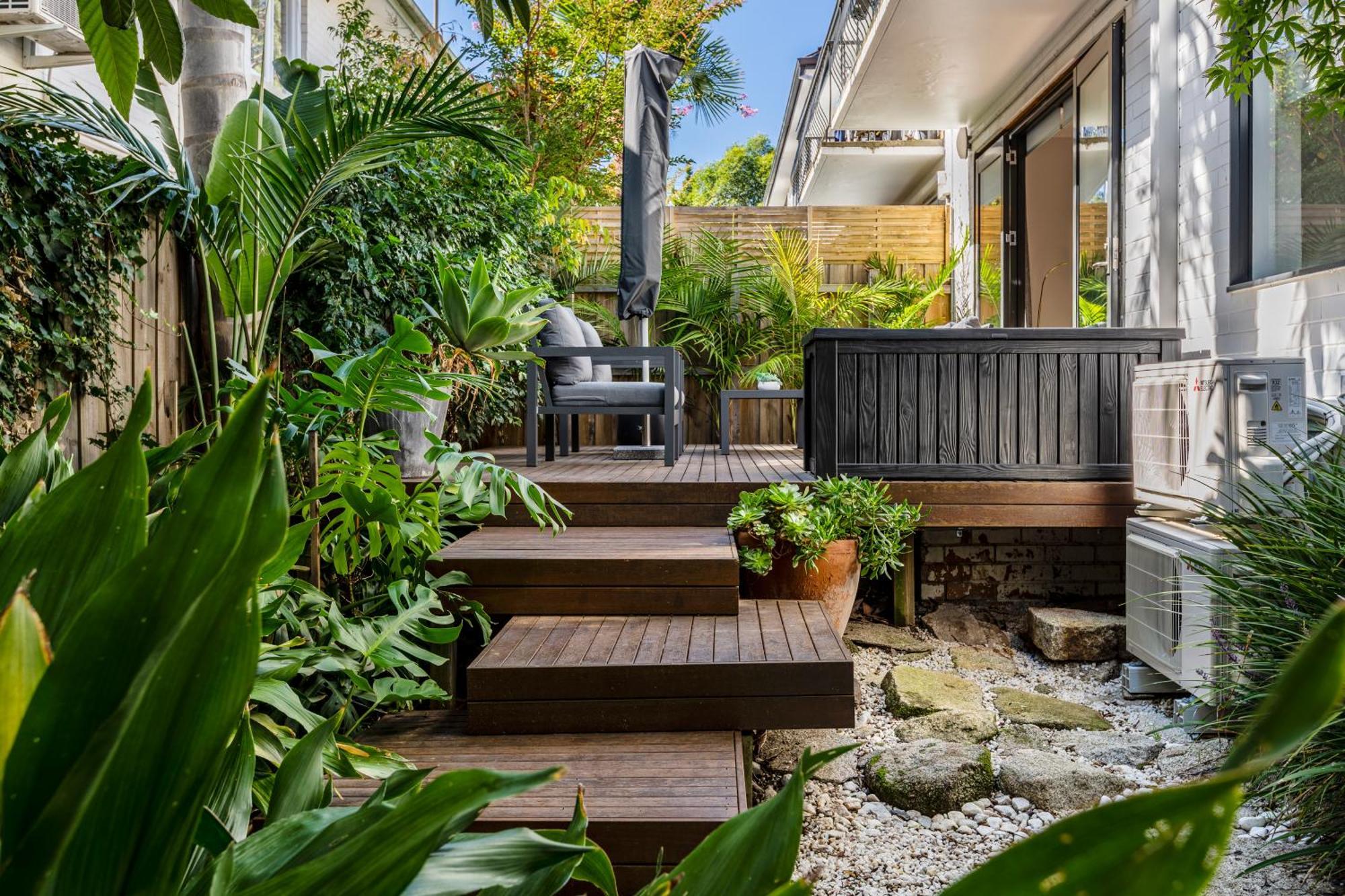 Urban - Stylish Courtyard Haven Off Malvern Rd Apartment *