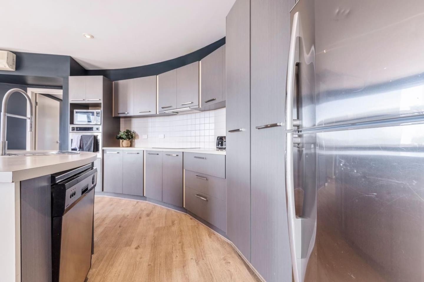 'the Arc' Upscale Heritage In Collingwood