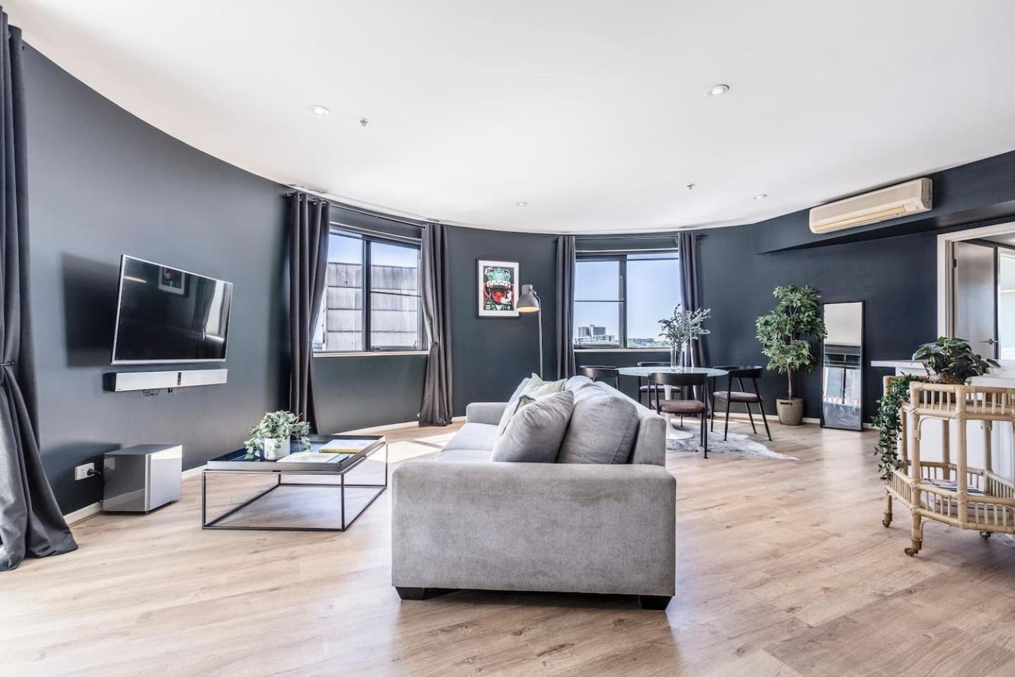 Apartment 'the Arc' Upscale Heritage In Collingwood Melbourne