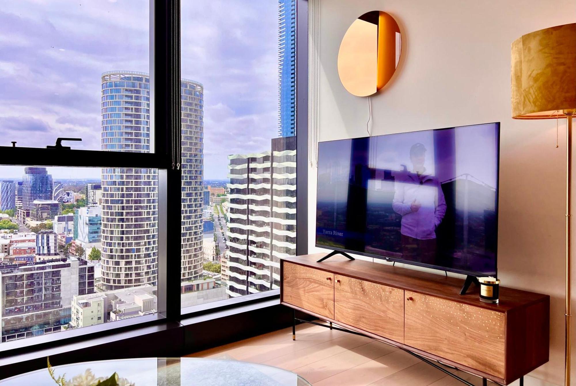Highrise Location 2 Bedrooms & 2 Bathrooms Melbourne