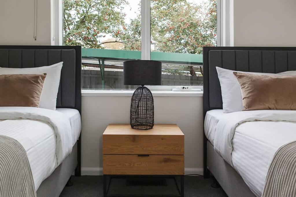 Urban - Stylish Courtyard Haven Off Malvern Rd Apartment Melbourne