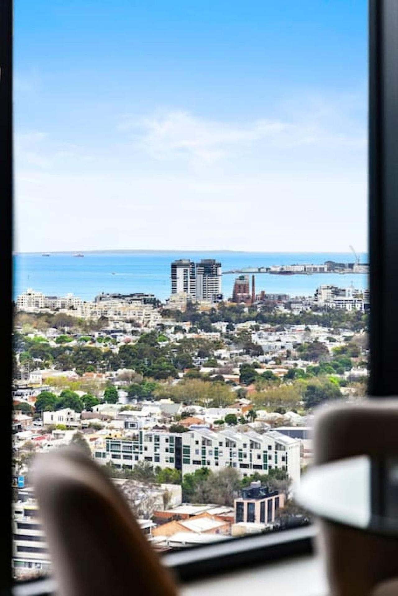 Stunning Stature Southbank 2bed