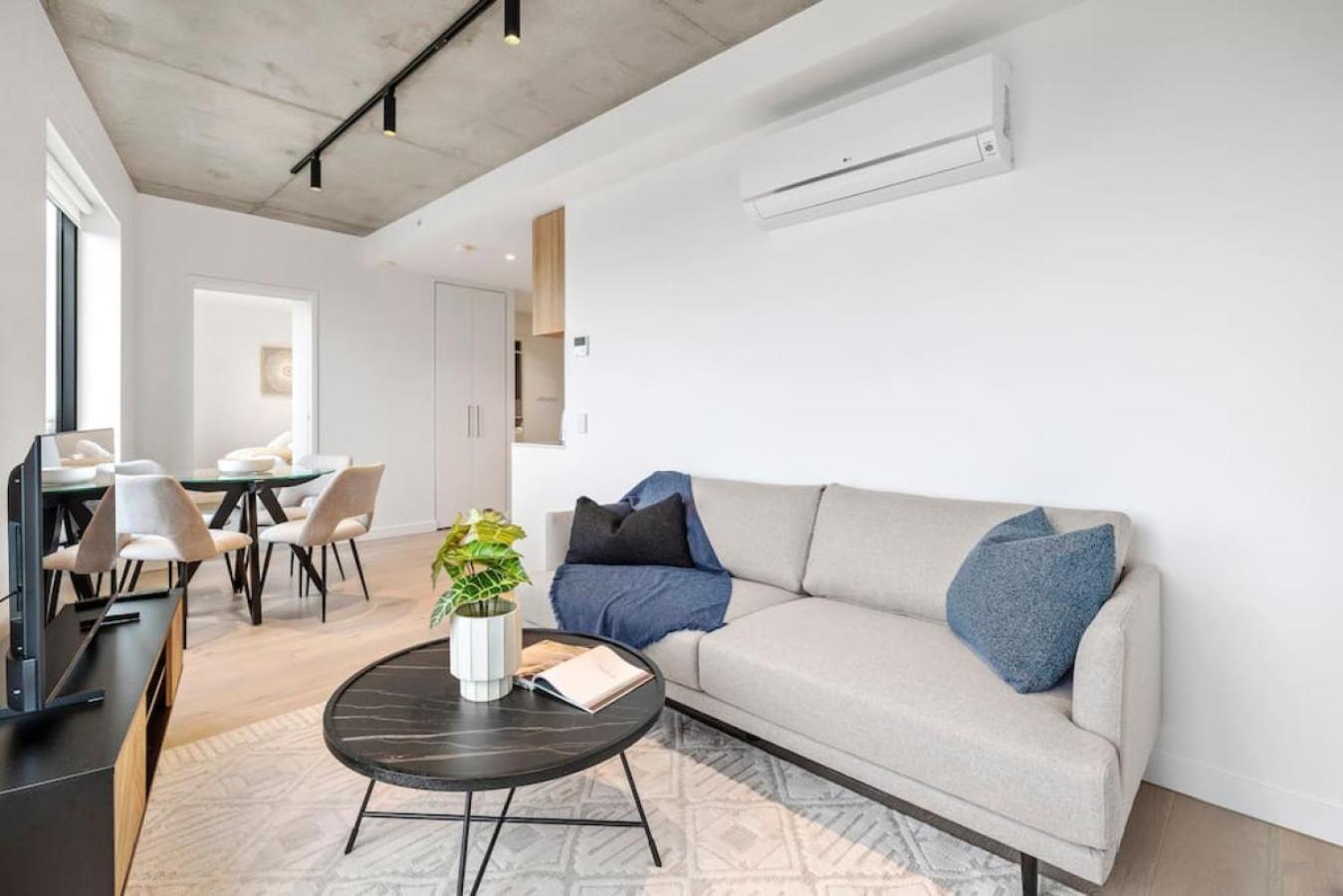 Apartment Stunning Stature Southbank 2bed