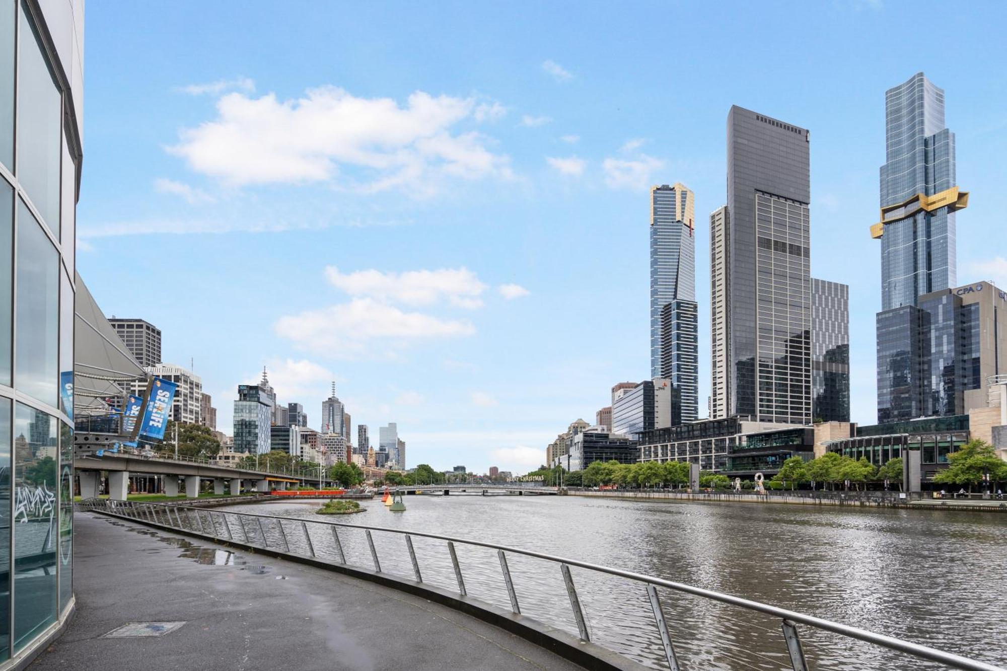 Large 2-bedroom On Flinders * Melbourne