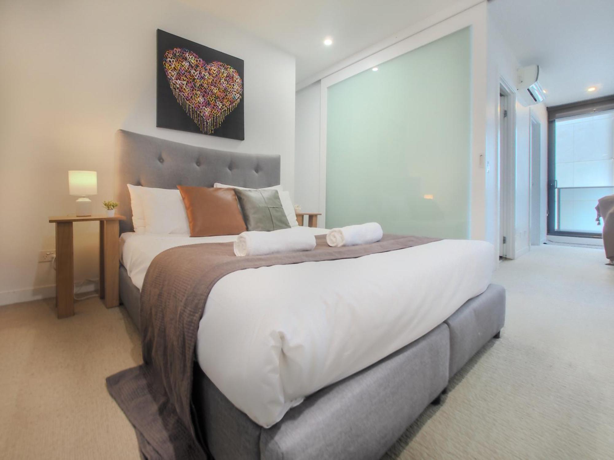 High Level On 36th Floor 2br1babalcony Wifi * Melbourne