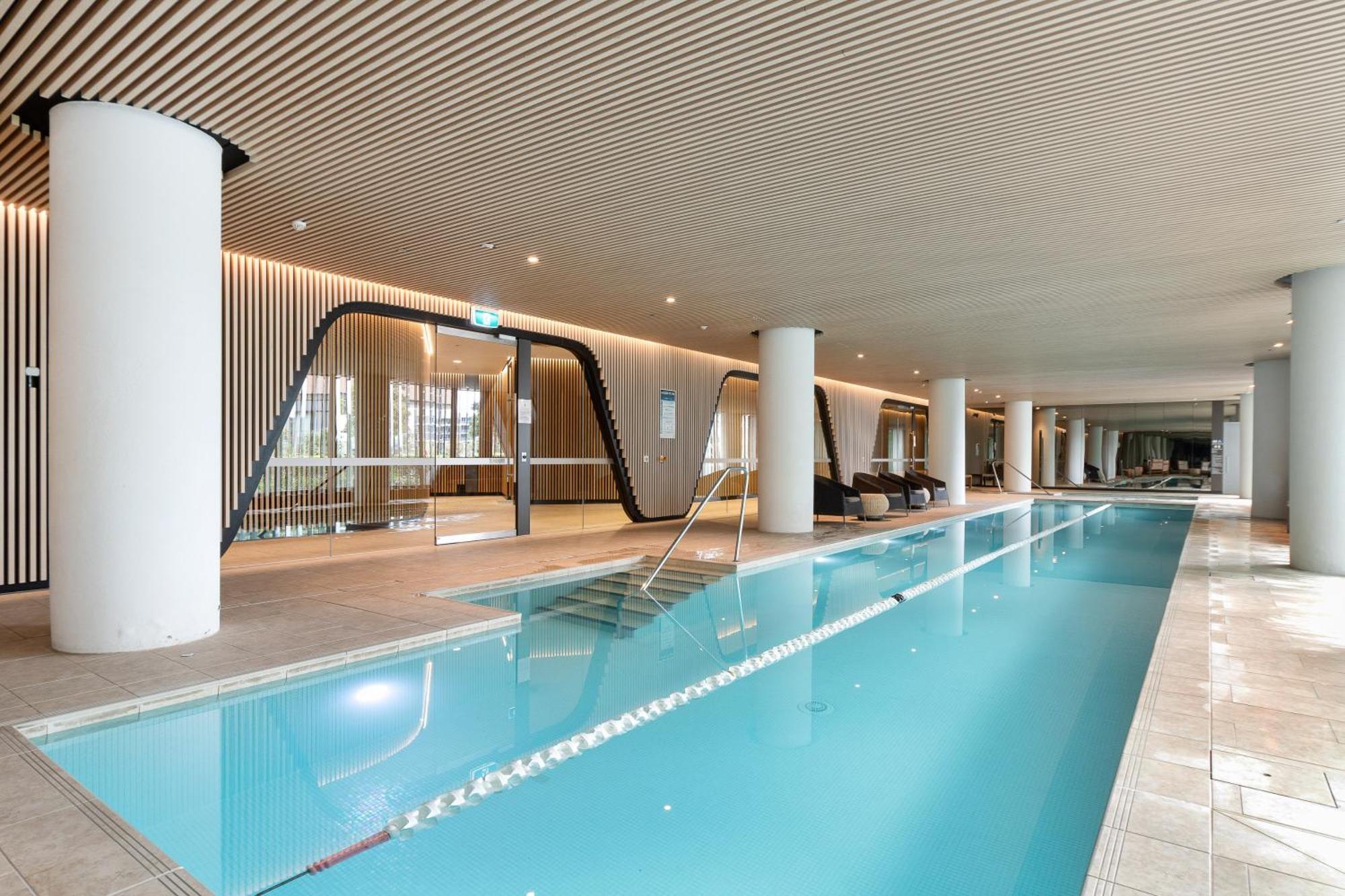 Docklands Riverside Views Apartment *