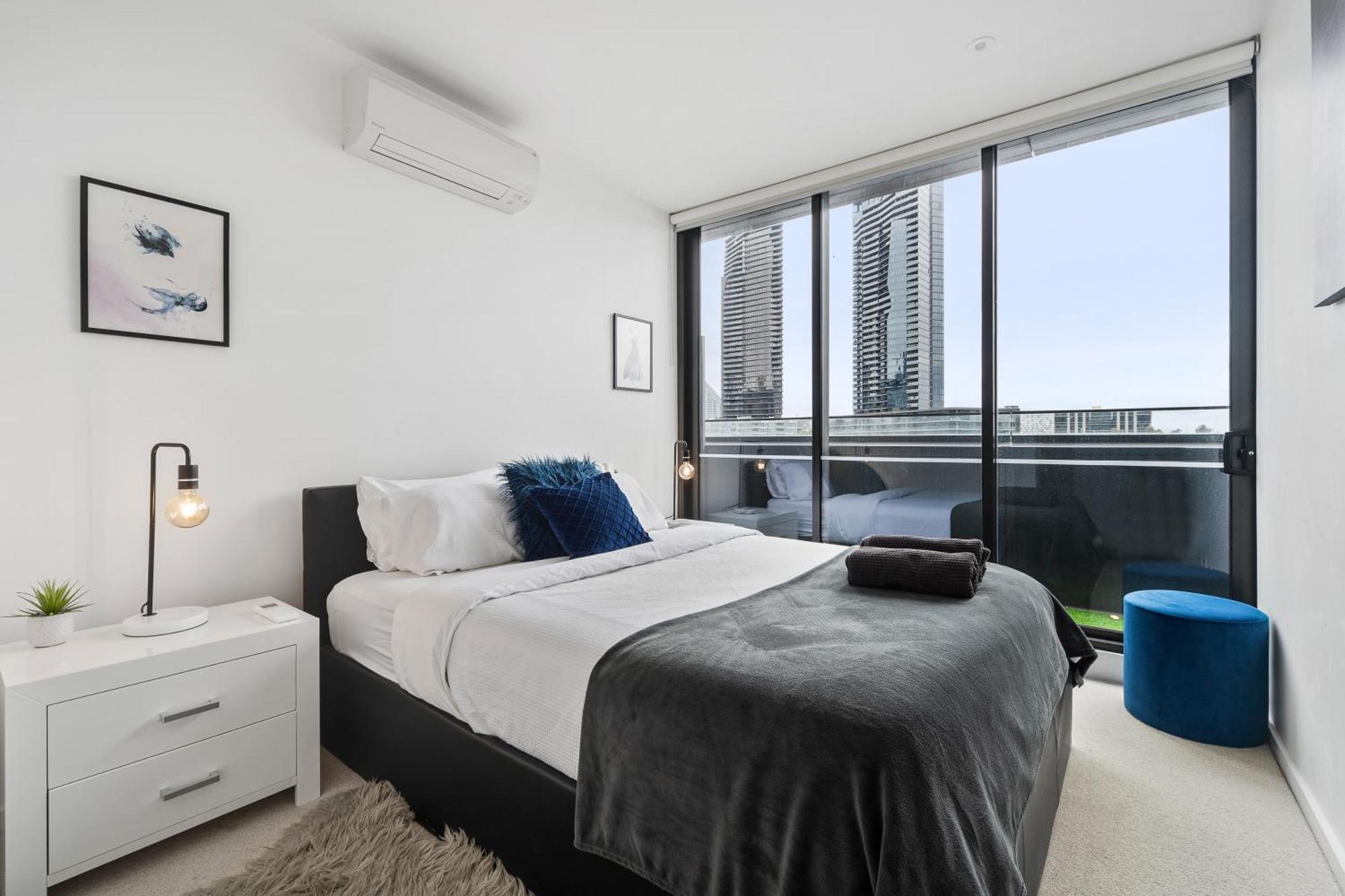 Docklands Riverside Views Melbourne