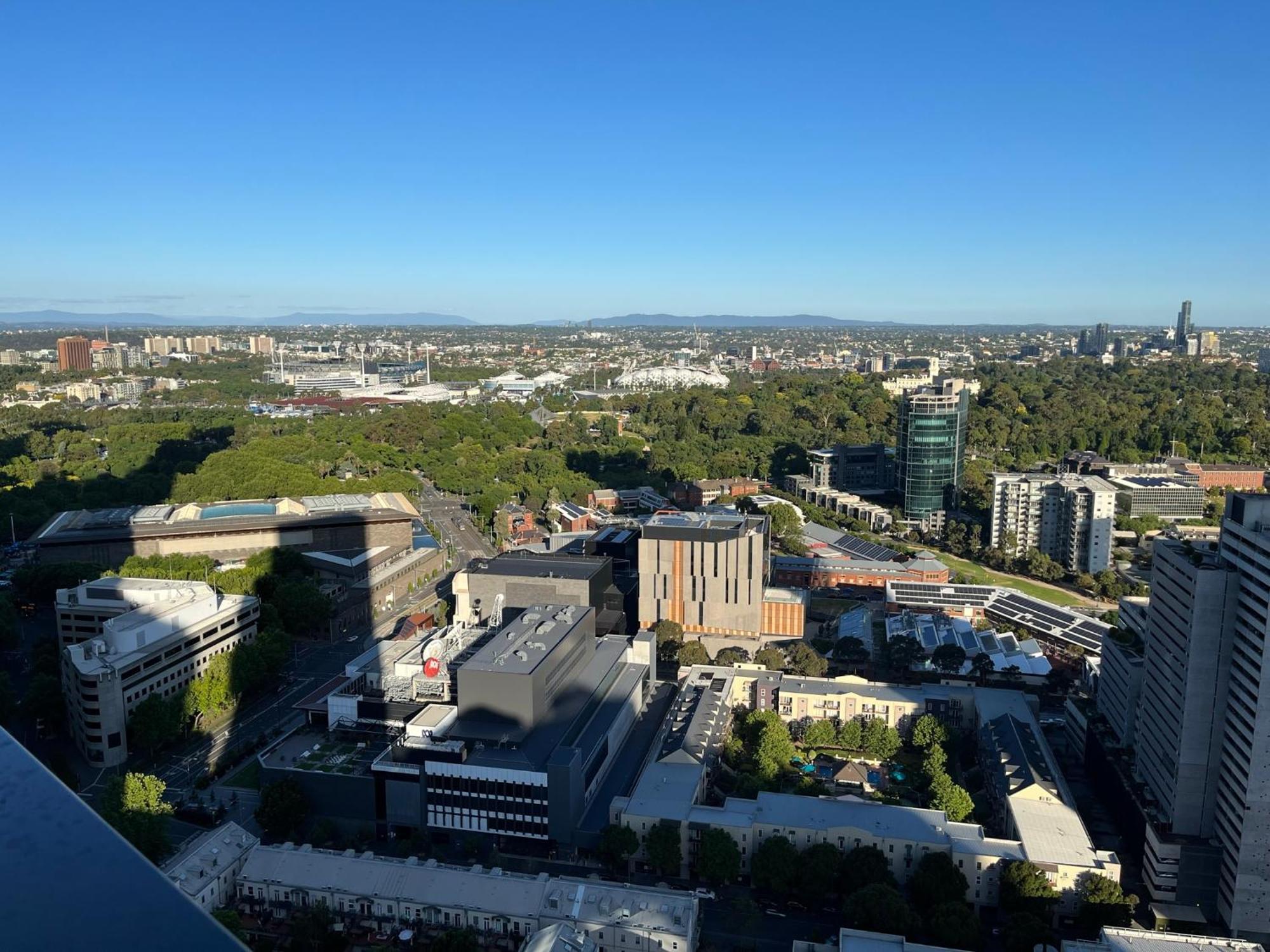Modern 3 Bedroom With Amazing Views Apartment