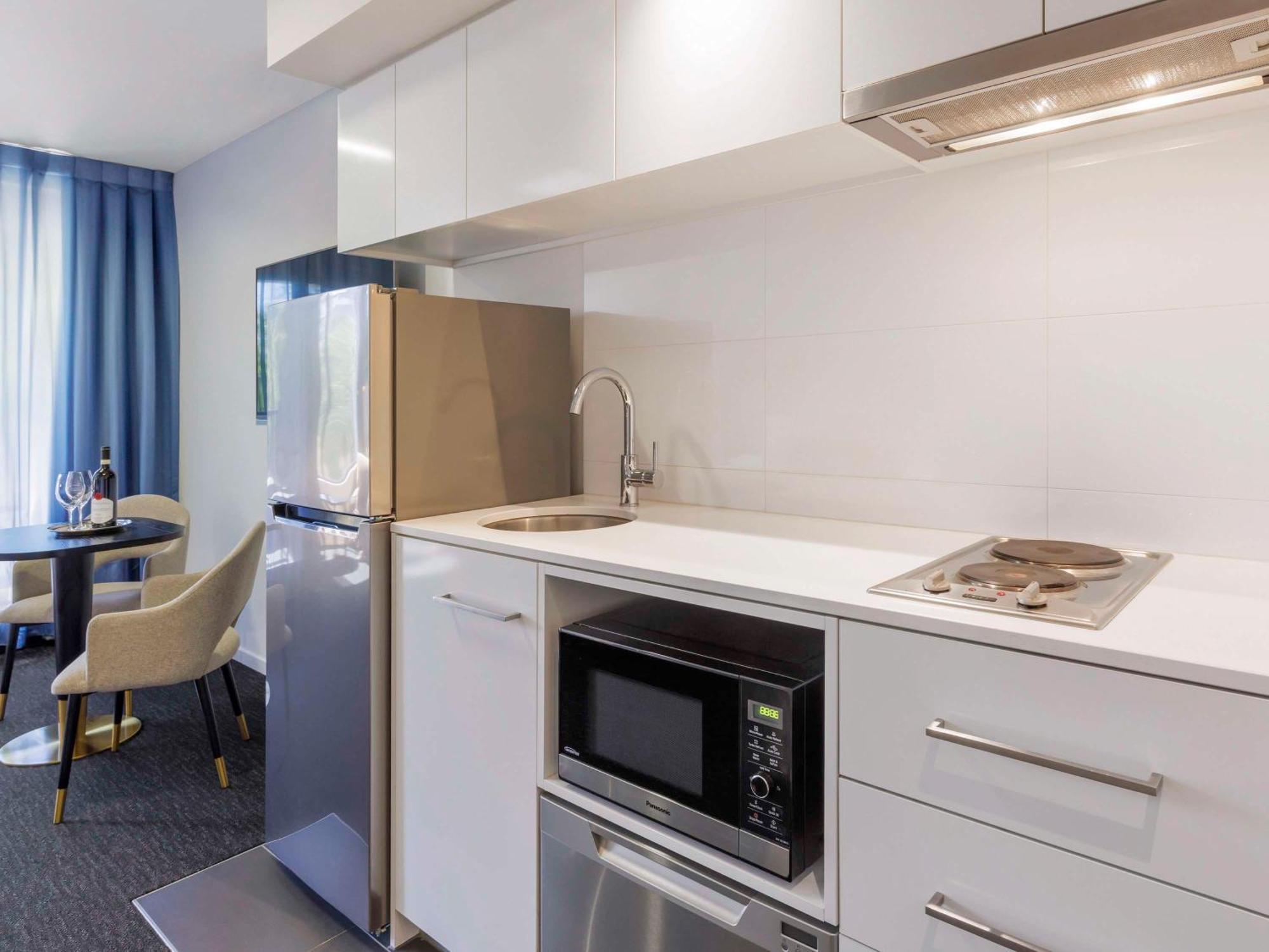 Mercure St Kilda Road Hotel 4*