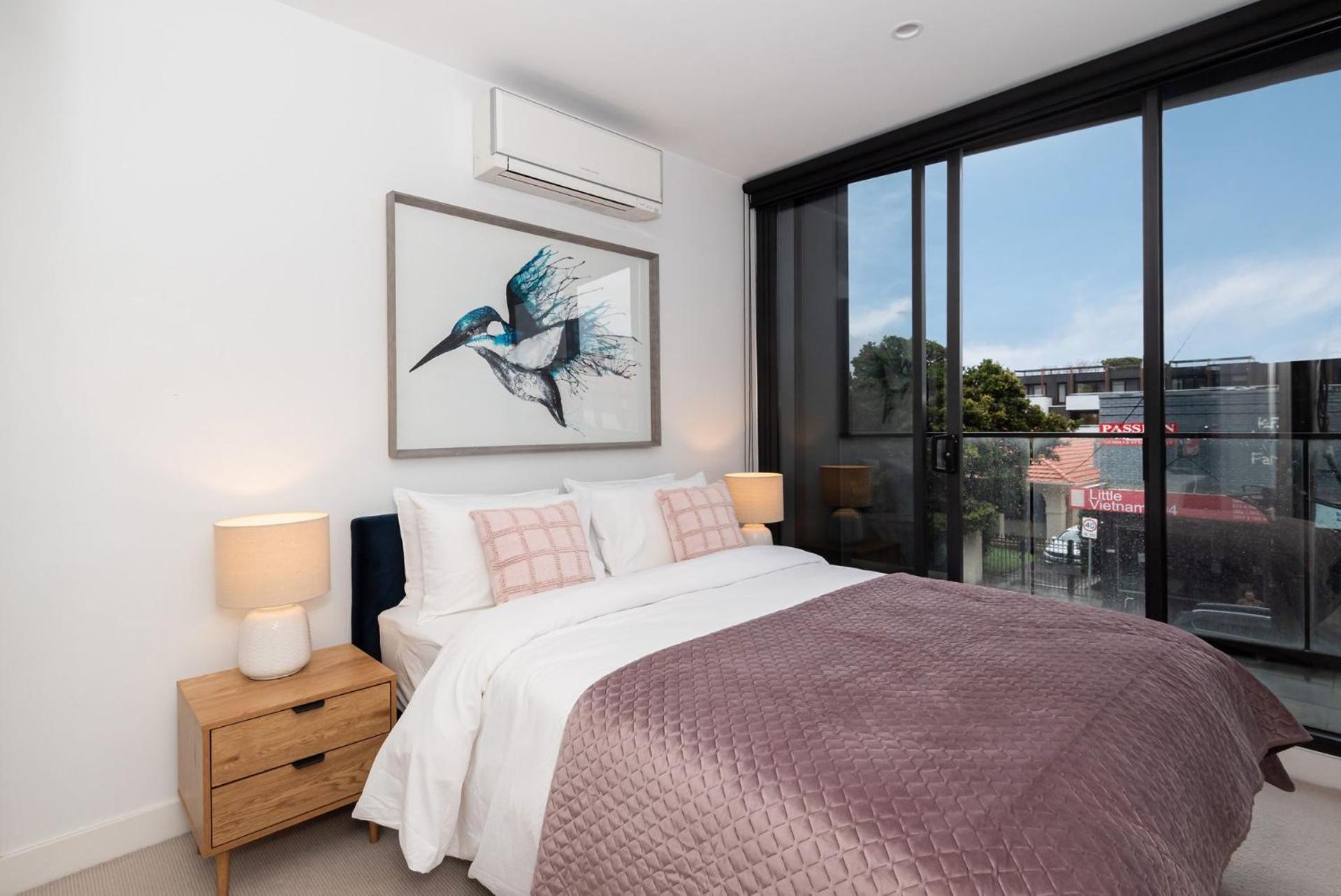 Apartment Bayside Living At The Hampton Melbourne